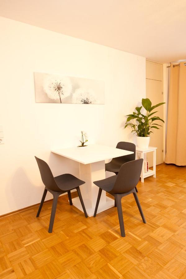 Studio Apartment - Zentral Mit Parkplatz - Balkon Bayreuth Exterior photo